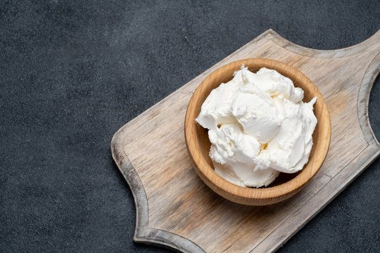 How to Make French Style Cream Cheese