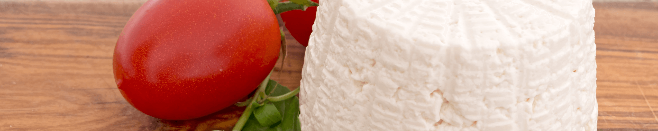 Designing a Compact Pressing Area for Ricotta Salata: Draining Tables, Racks, and Effluent Management